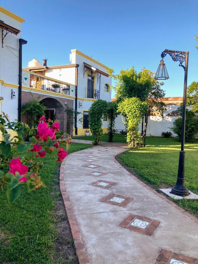 Hotel Posada Los Angelos Ramallo Exterior foto